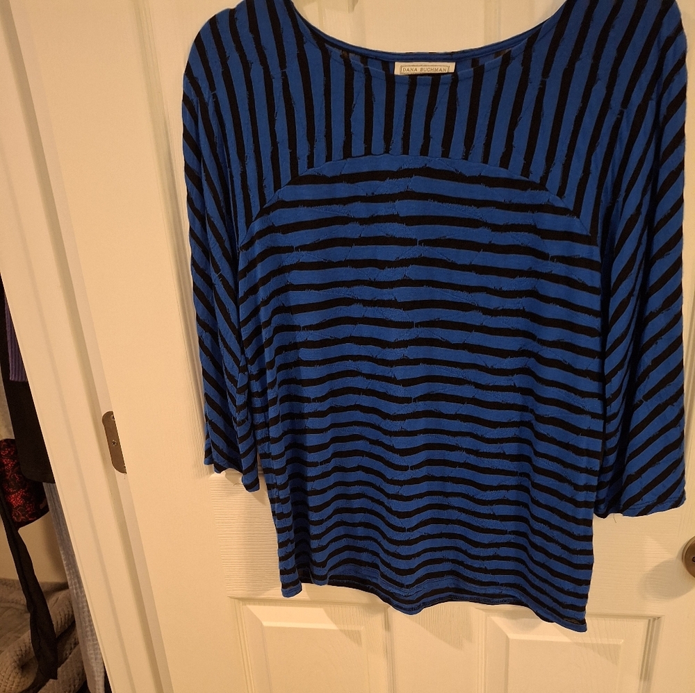Dana Buchman Three Quarter Sleeve Blouse